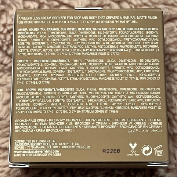 Anastasia Beverly Hills  Bronzer - Picture 6 of 7
